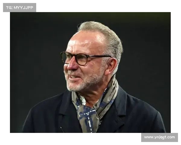 拜仁传奇鲁梅尼格的四大位置转型与球场贡献分析